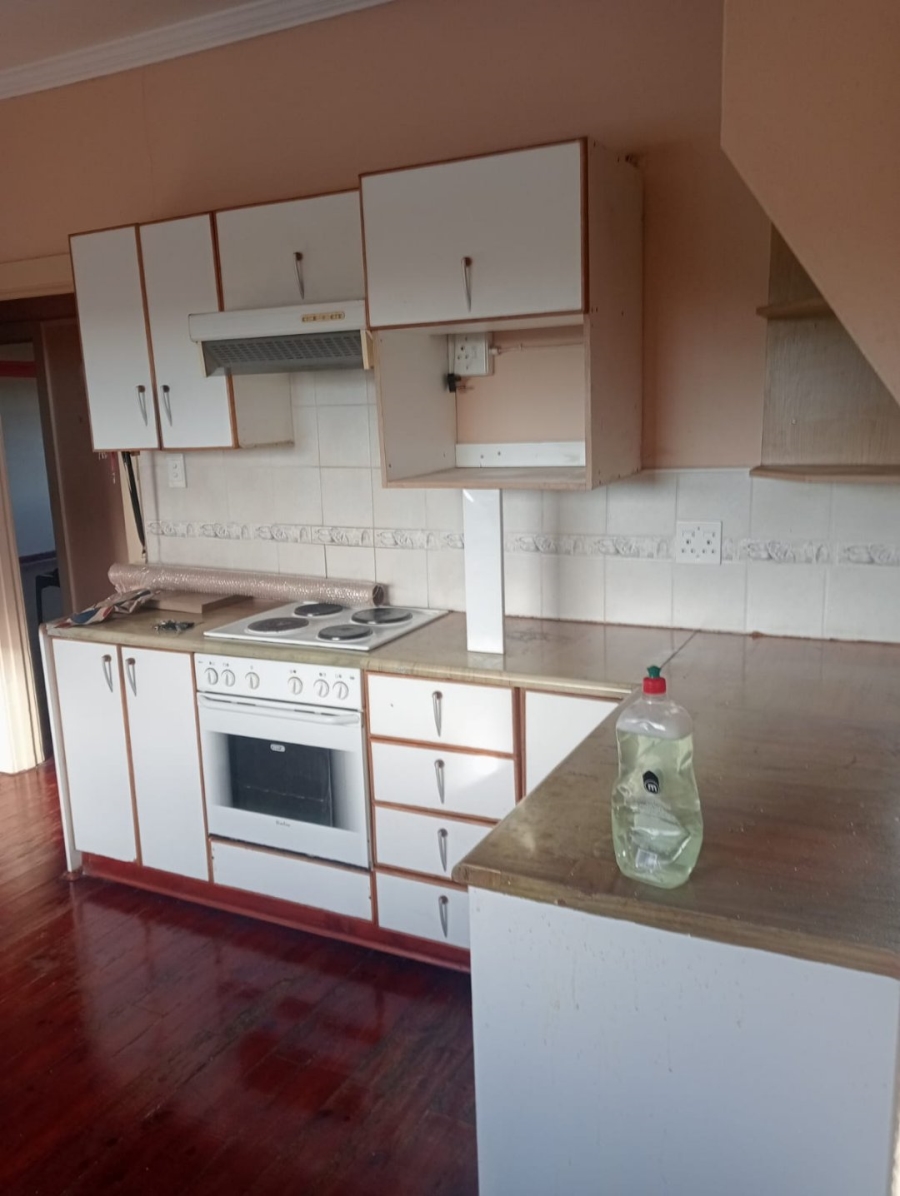 3 Bedroom Property for Sale in Summerpride Eastern Cape
